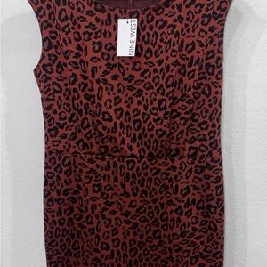 NEW! Nine West, Women’s Size: Large 
Color: Red-Orange &
Black leopard print